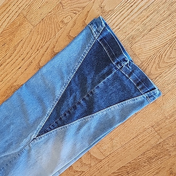 Time and Tru cropped jeans - Picture 6 of 10